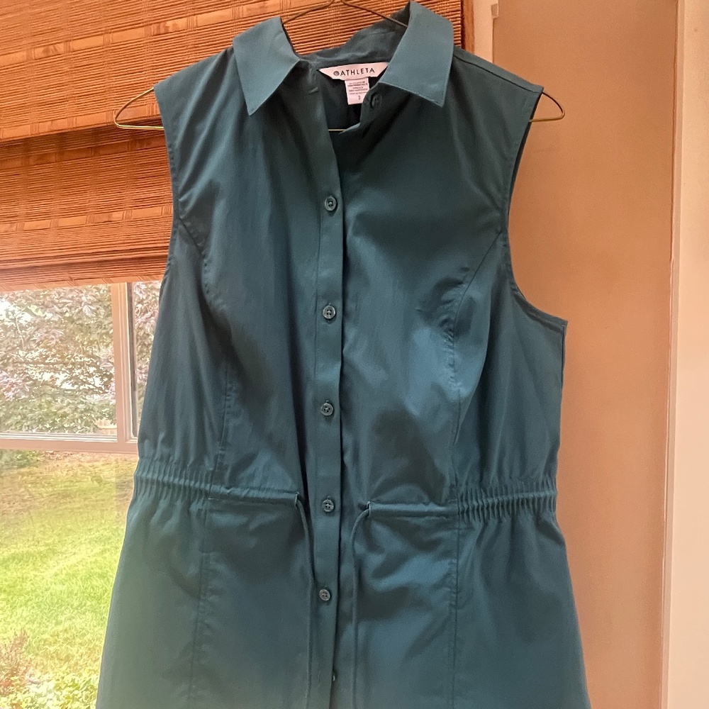 Athleta Levitate Poplin Tank Top Borealis Green Teal Size Small Petite